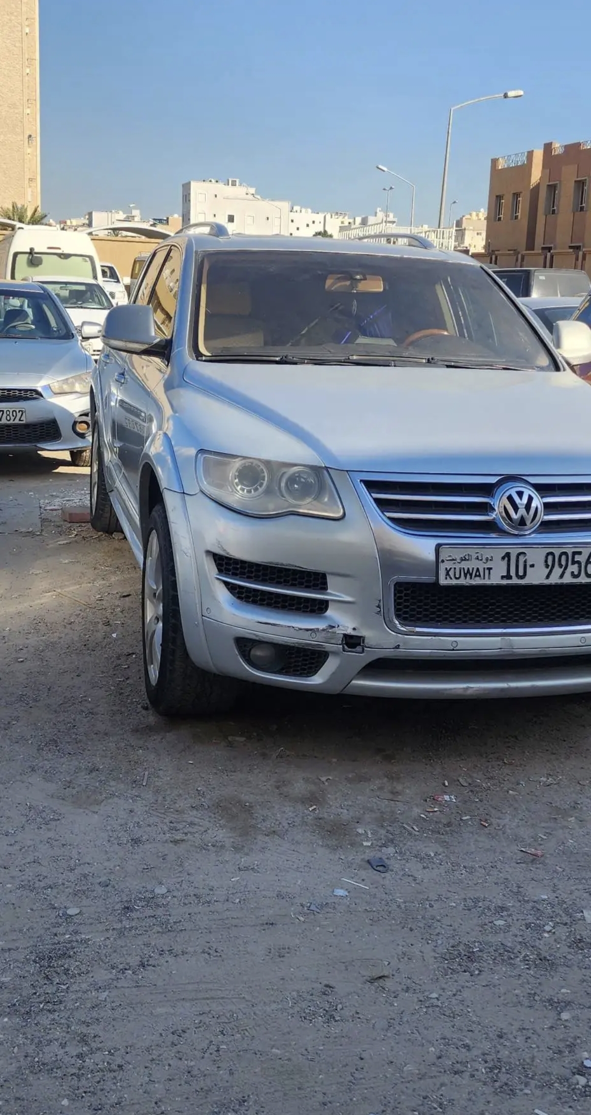 للبيع جيب طوارق  موديل ٢٠١٠