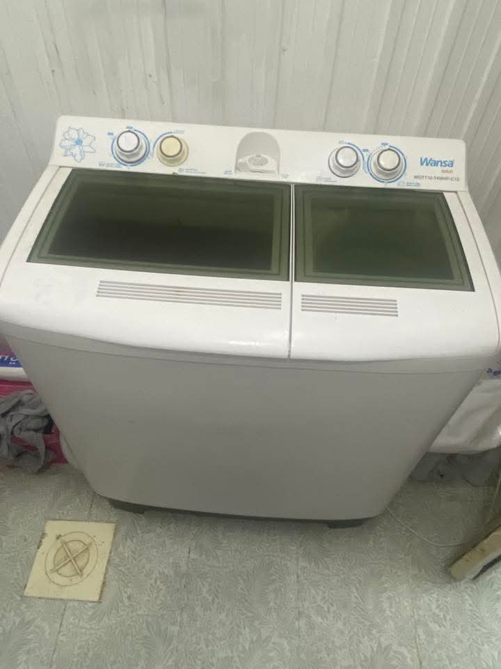 اغراض للبيع غسالة ومنشر