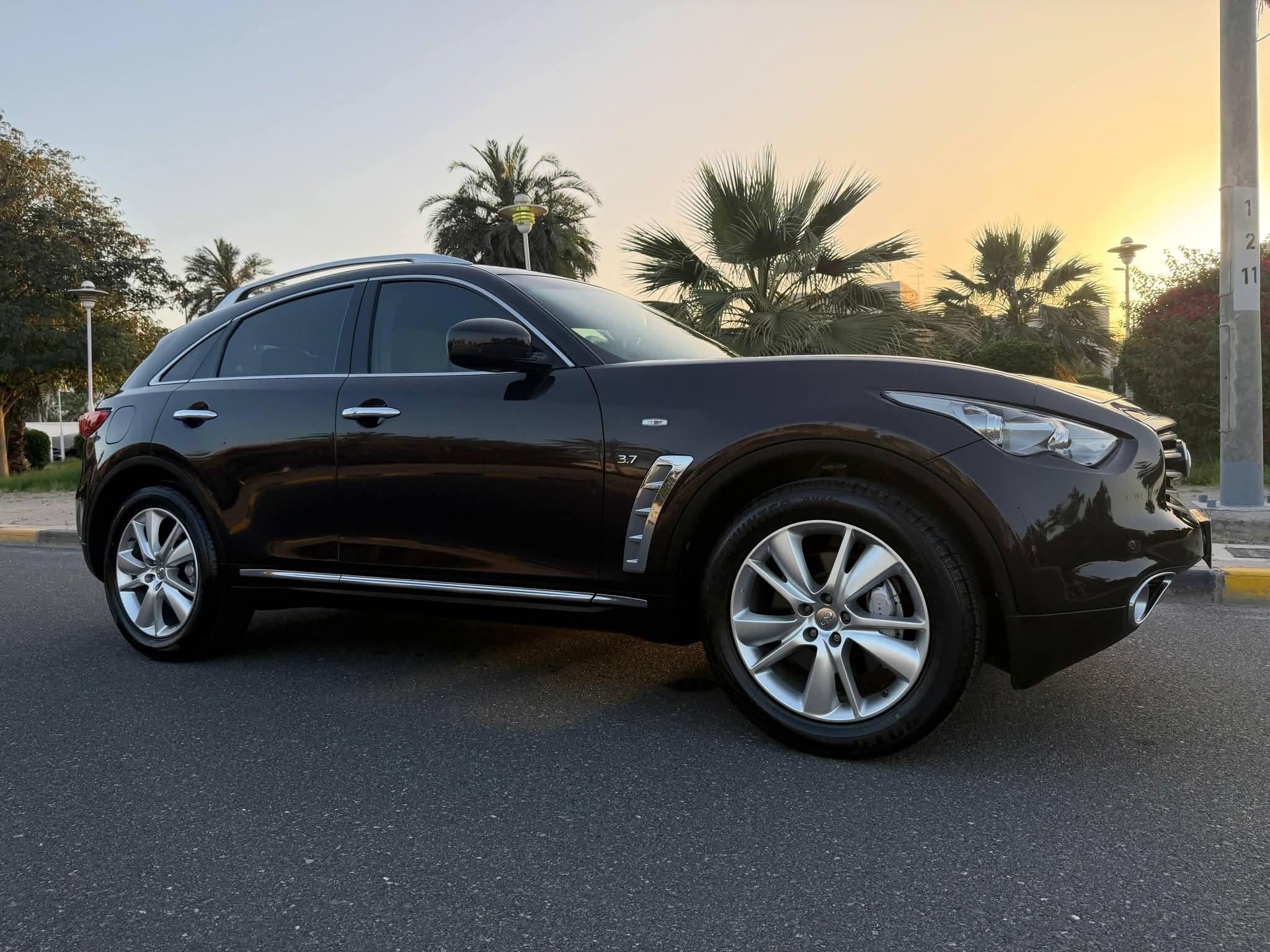 للبيع جيب انفنتي QX70S مديل ٢٠١٦