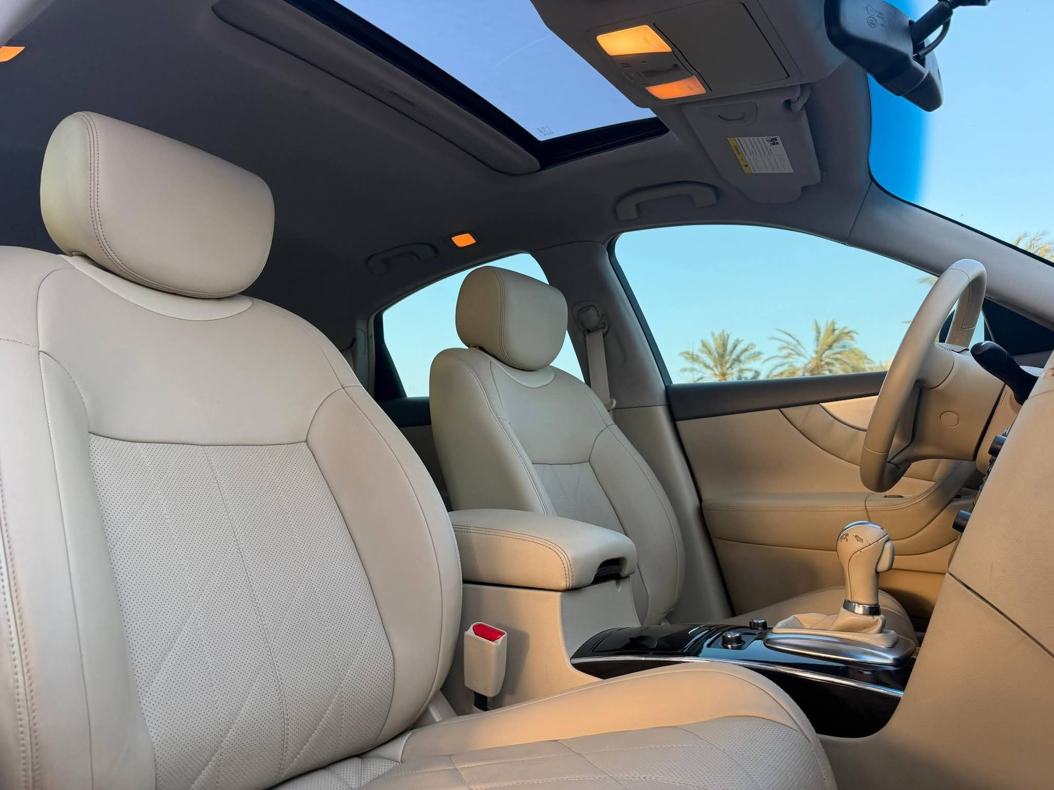 للبيع جيب انفنتي QX70S مديل ٢٠١٦ - صورة 4