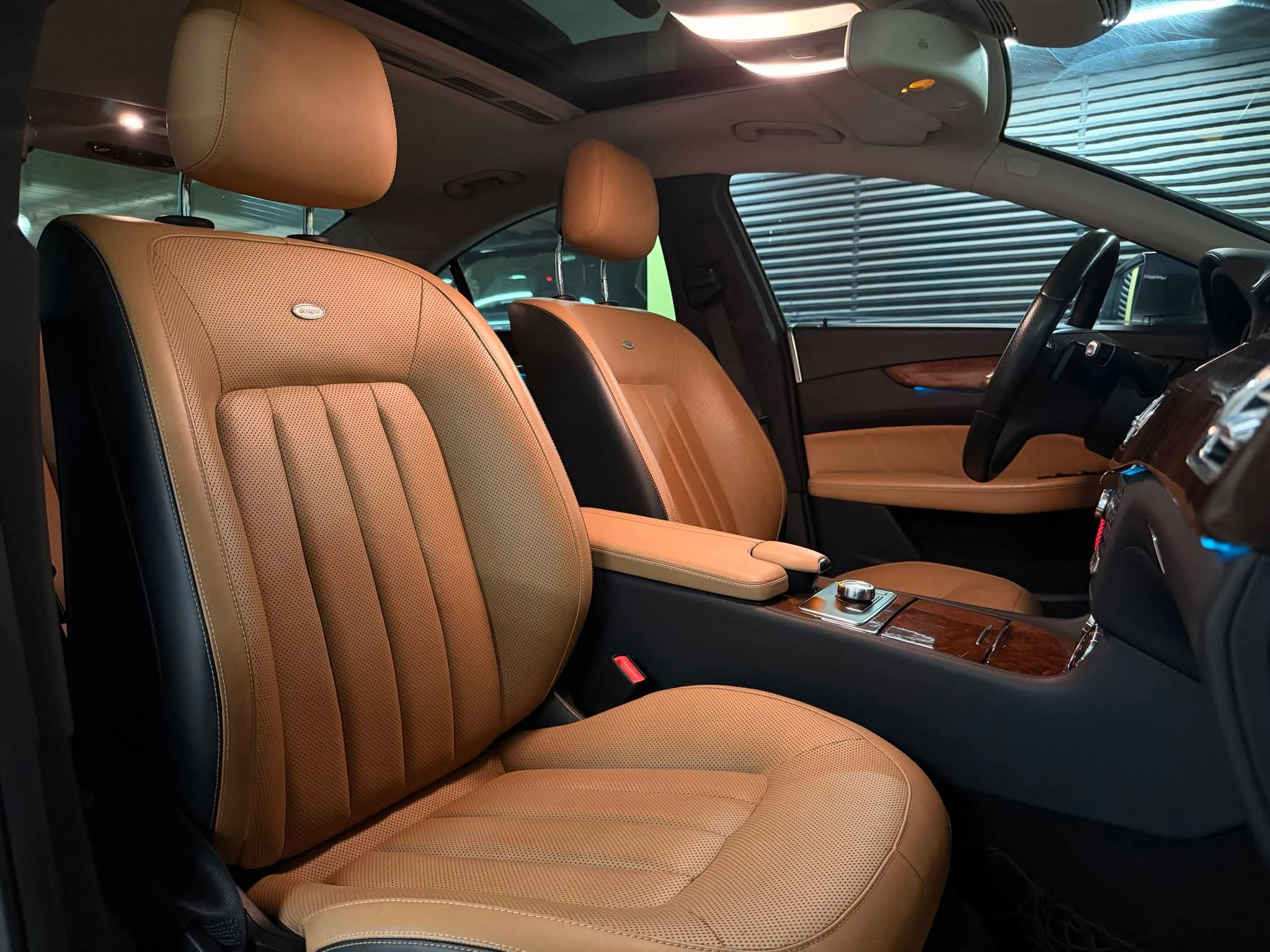 للبيع سياره مرسيدس CLS  350 مديل ٢٠١٣ - صورة 12
