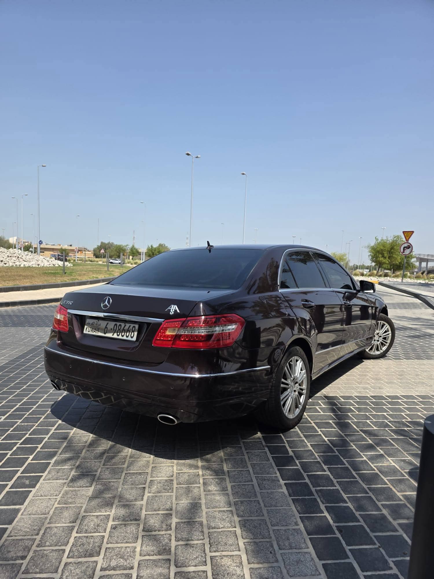 للبيع سياره مرسيدس E350 مديل ٢٠١٠ - صورة 6