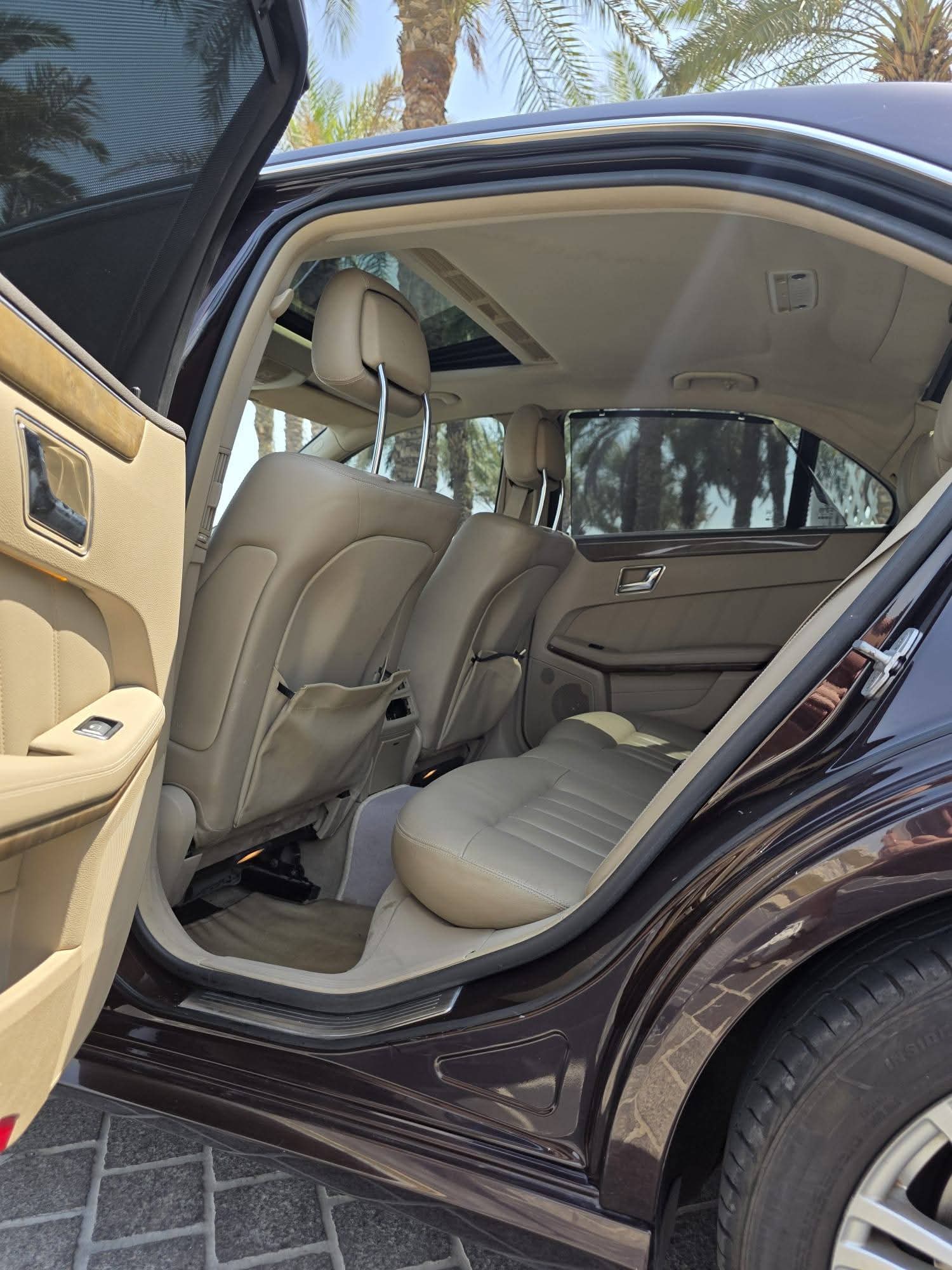 للبيع سياره مرسيدس E350 مديل ٢٠١٠ - صورة 8