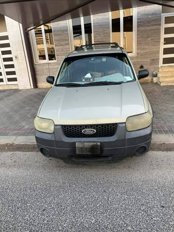 يع سيارة فورد إسكيب موديل ٢٠٠٥