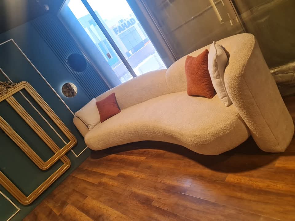 ٢ كنبة للبيع بسعر مغري