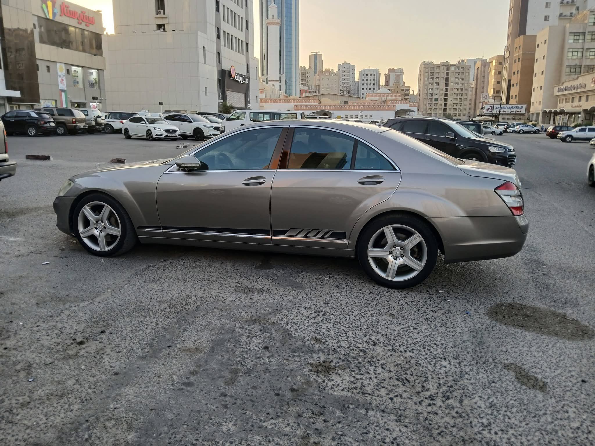 للبيع سيارة مرسيدس بنز  موديل 2006 - صورة 15