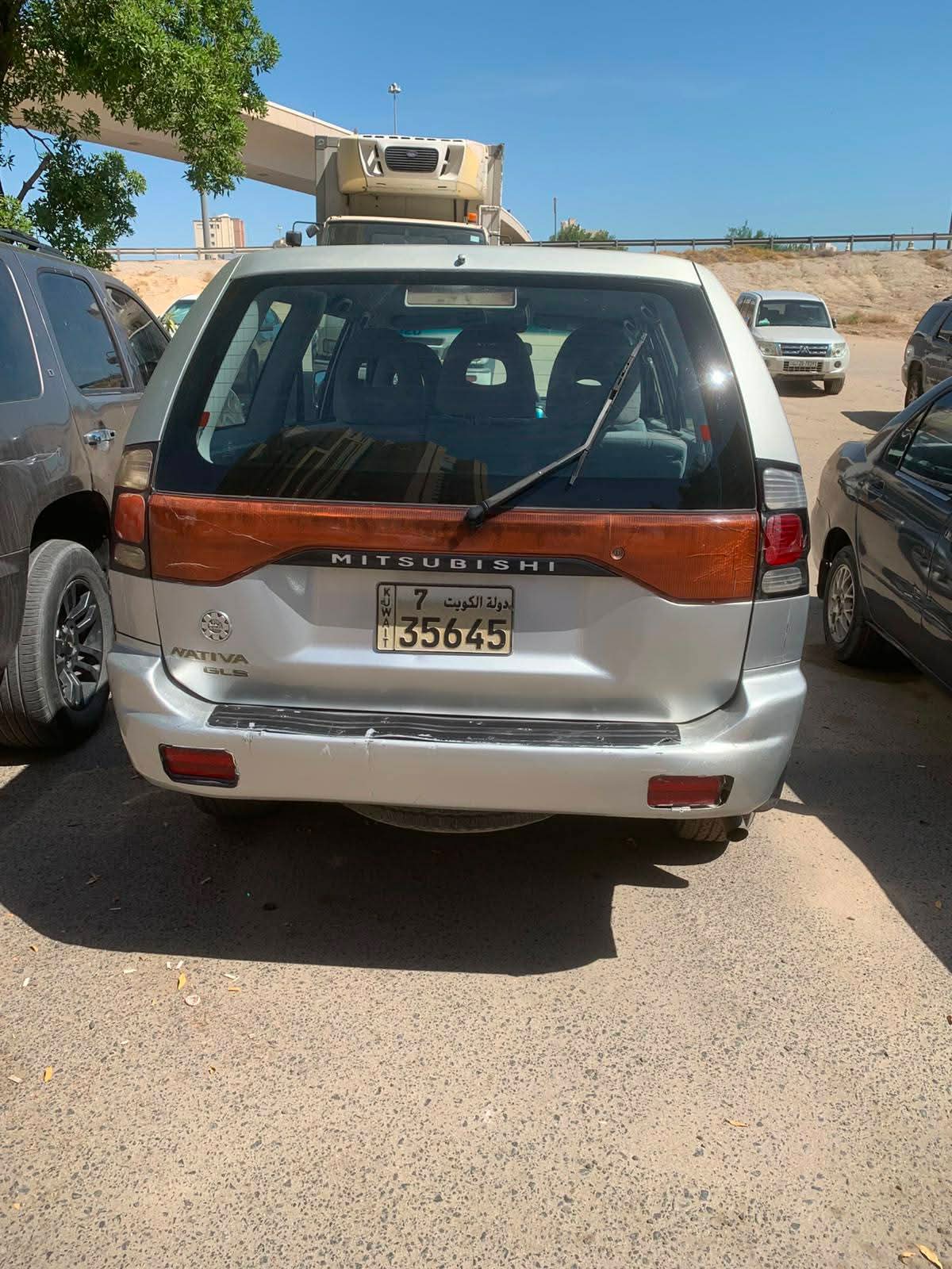 سياره للبيع نتيفا مستوبيشي ٢٠٠٥ - صورة 3