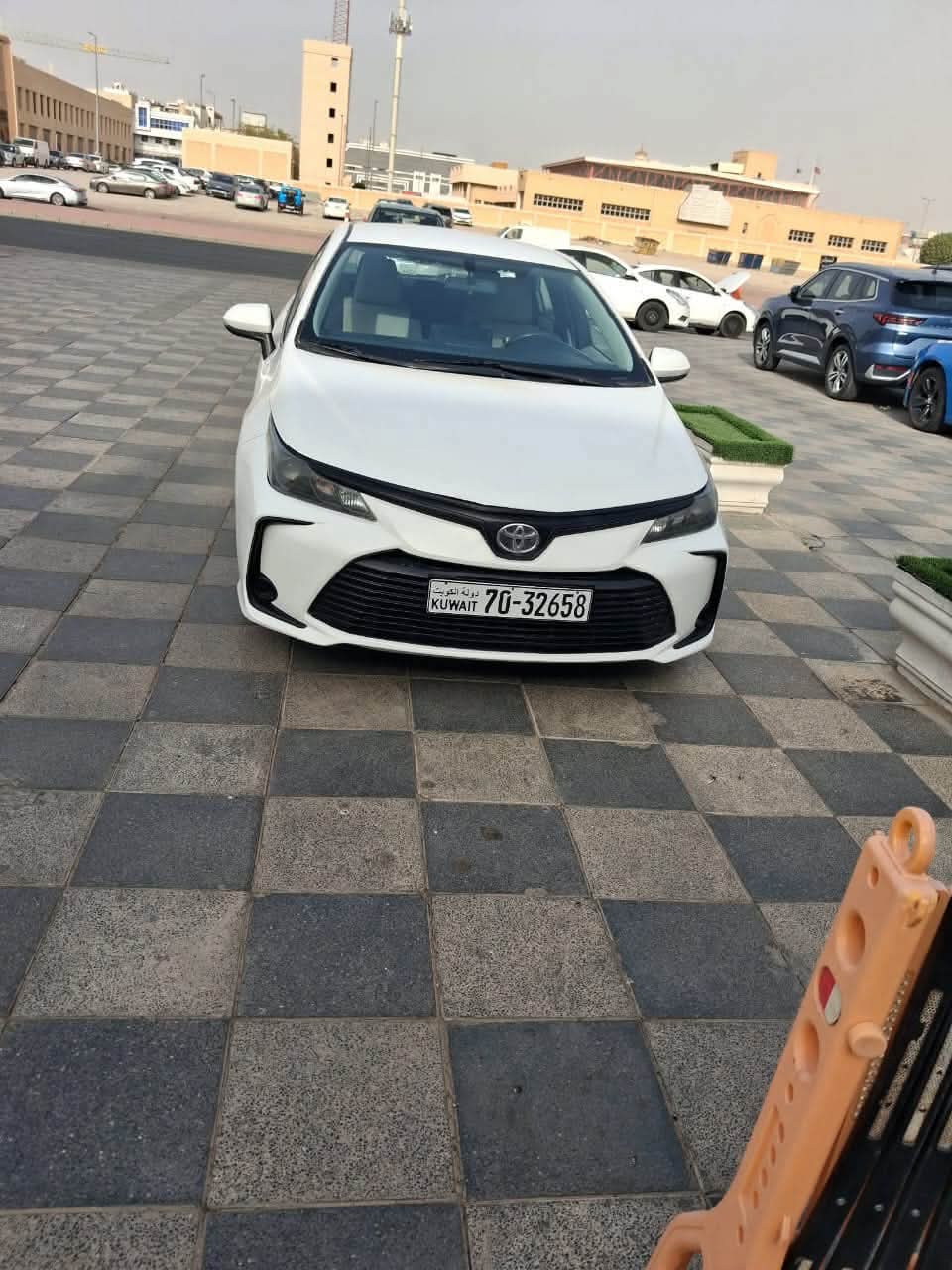 للبيع تيوتا كرولا موديل ٢٠٢٠  ممتازه