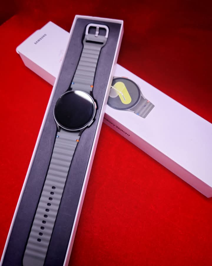 ساعة سامسونج 7 44 مم متوفر صندوق وشاحن