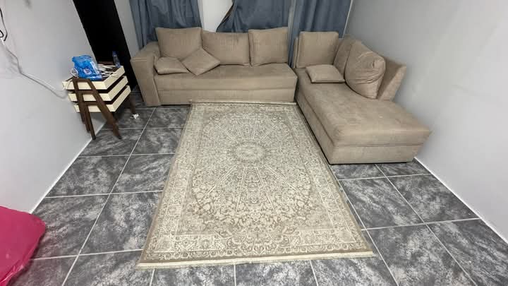 انتريه وسجادة وستارة للبيع