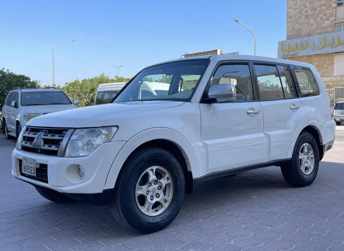 للبيع - سيارة باجيرو - موديل 2007 -  حالة جيدة