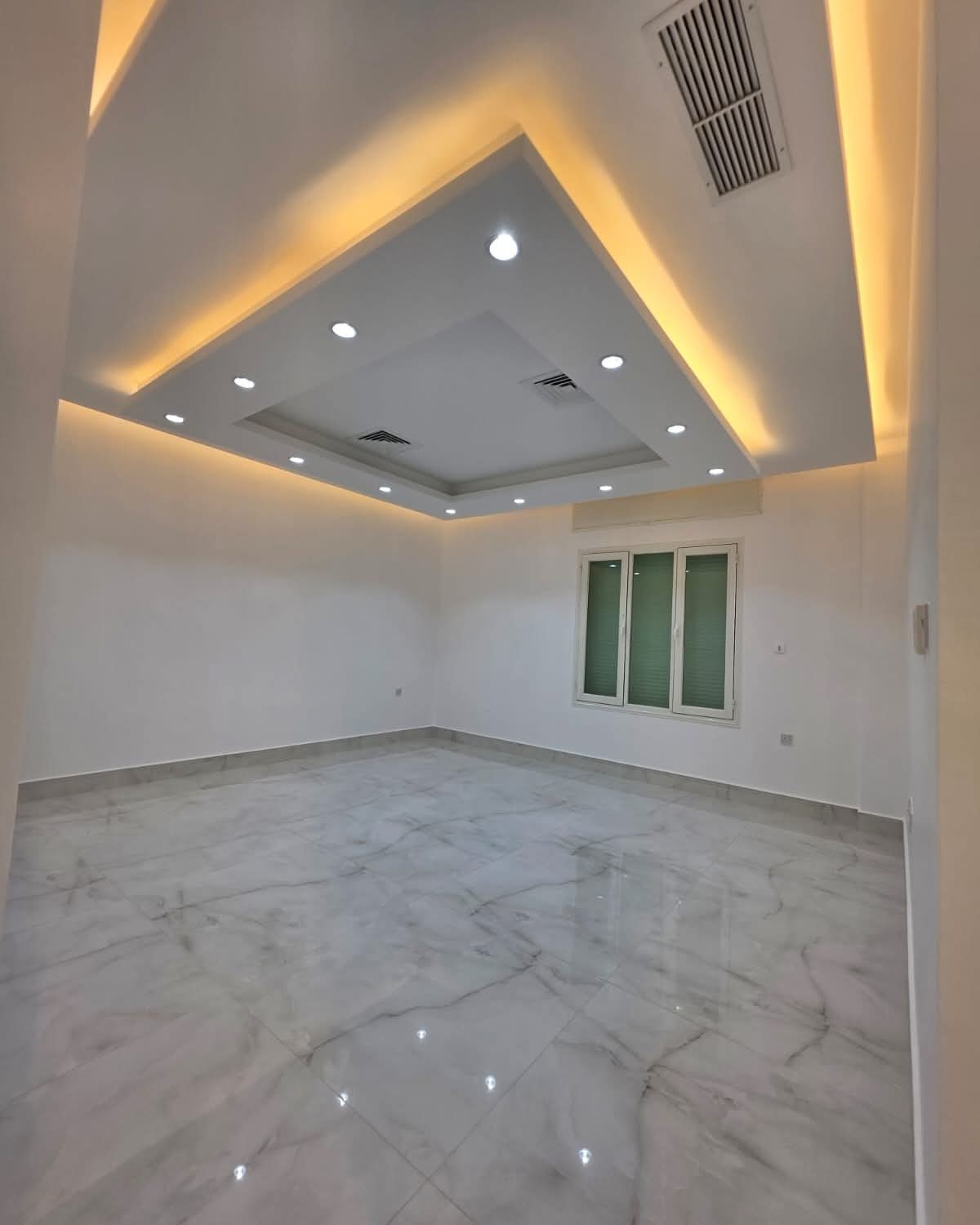 للايجار بالفتيطيس شقه تشطيب سوبر ديلوكس