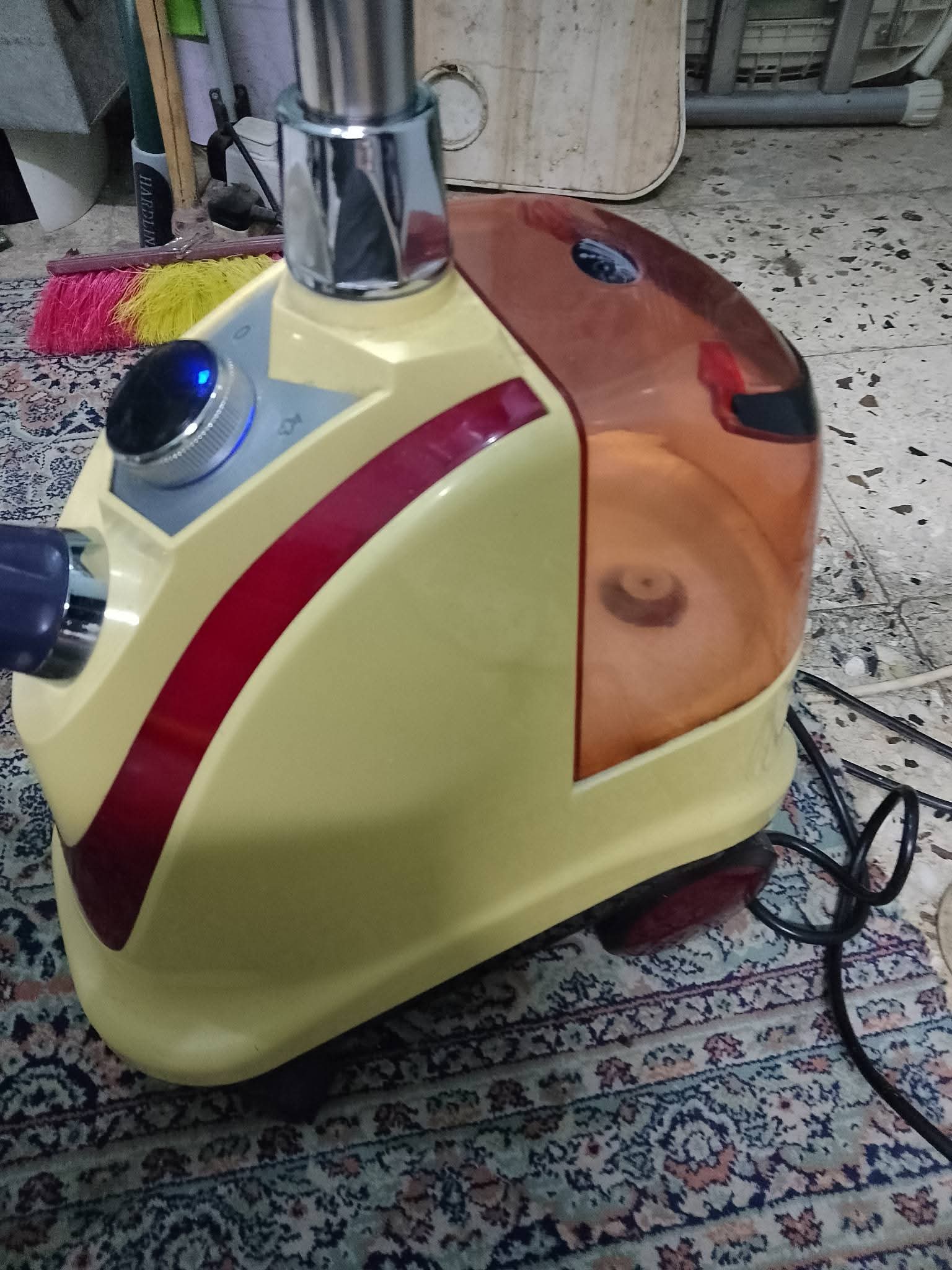 مكوة بخار عمودية دايكسون ٢٢٠٠ واط