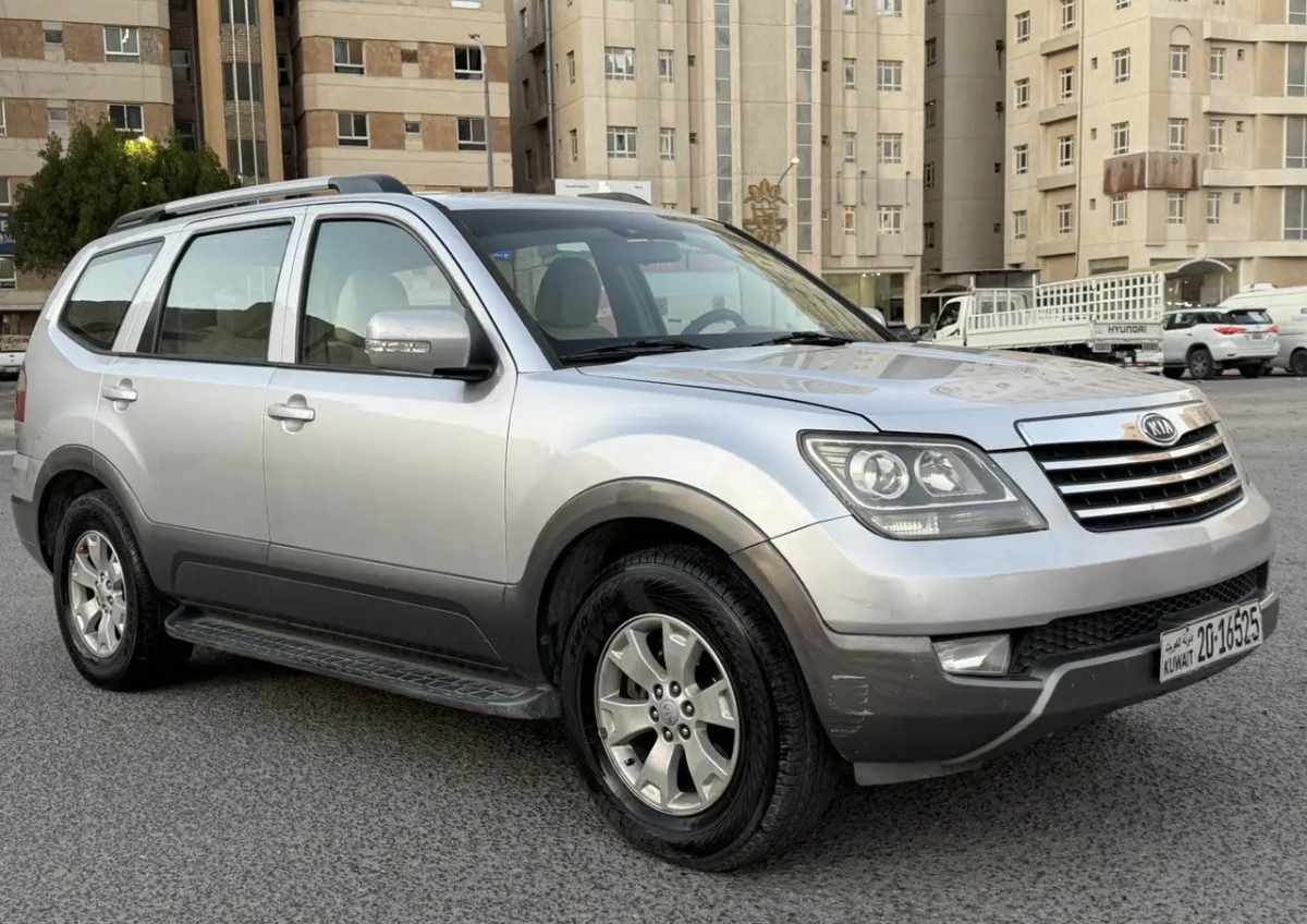 للبيع جيب موهافي موديل 2013   اللون فضي