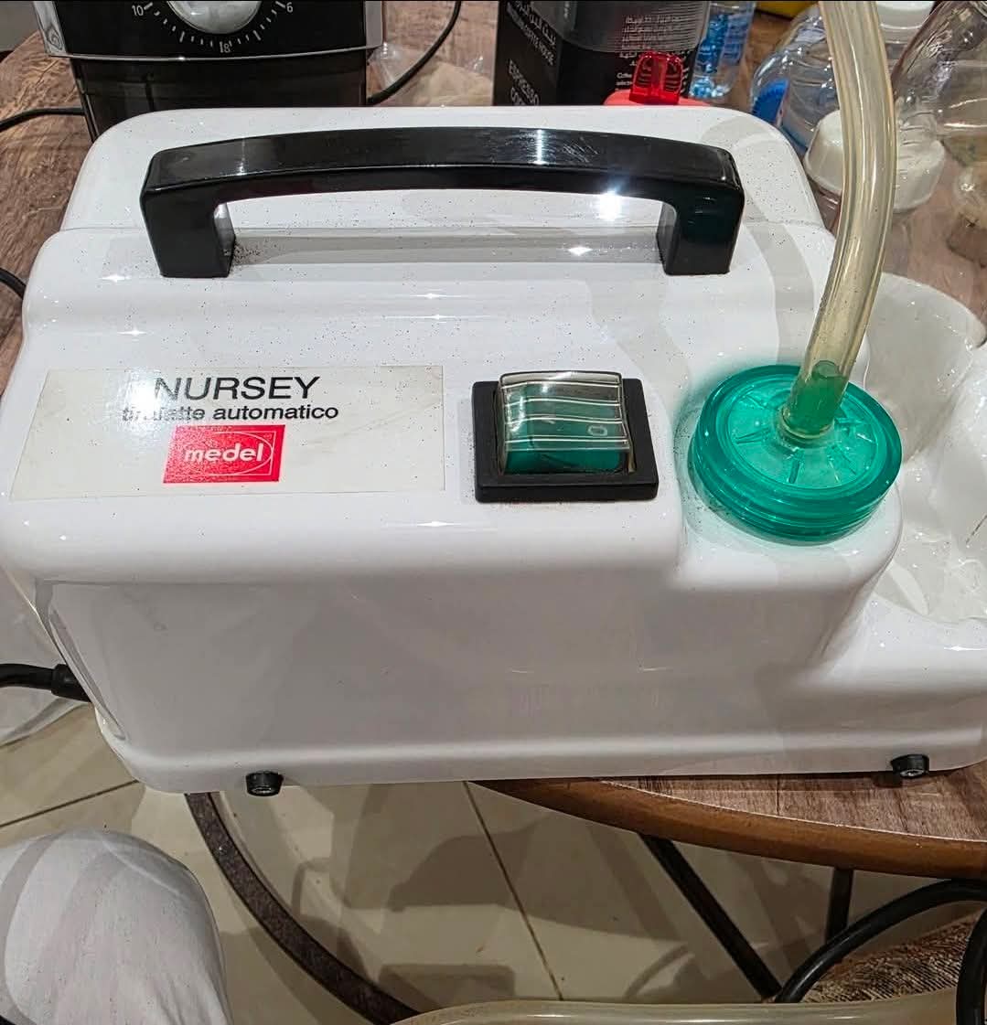 حهاز شفط الحليب ( asperator) ايطالي. نظيف جدا بالشنطة